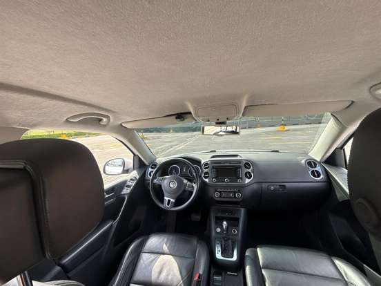 VOLKSWAGEN-TIGUAN-2.0 TSI 16V TURBO GASOLINA 4P TIPTRONIC VOLKSWAGEN-TIGUAN-2012