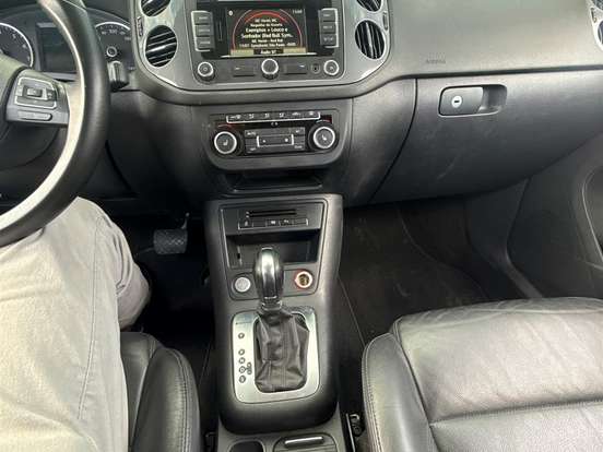 VOLKSWAGEN-TIGUAN-2.0 TSI 16V TURBO GASOLINA 4P TIPTRONIC VOLKSWAGEN-TIGUAN-2012