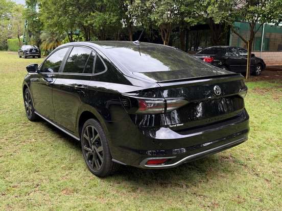 VOLKSWAGEN-VIRTUS-2025