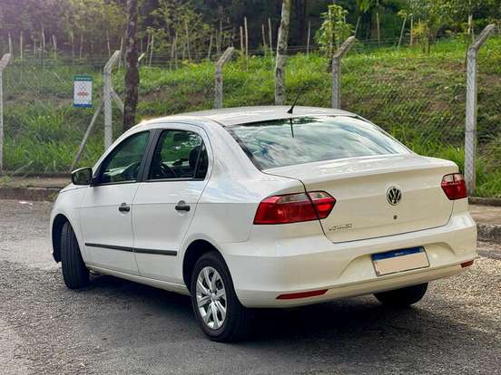 VOLKSWAGEN-VOYAGE-1.0 12V MPI TOTALFLEX 4P MANUAL VOLKSWAGEN-VOYAGE-2020