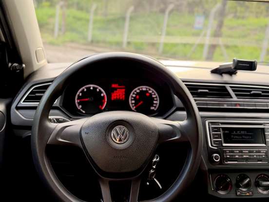 VOLKSWAGEN-VOYAGE-1.0 12V MPI TOTALFLEX 4P MANUAL VOLKSWAGEN-VOYAGE-2020