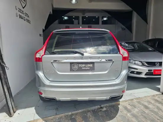 VOLVO-XC60-2.0 T5 DYNAMIC FWD TURBO GASOLINA 4P AUTOMÁTICO VOLVO-XC60-2013