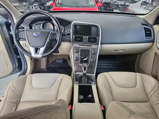 VOLVO-XC60-2013
