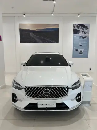 VOLVO XC60 2.0 T8 PHEV ULTRA AWD GEARTRONIC