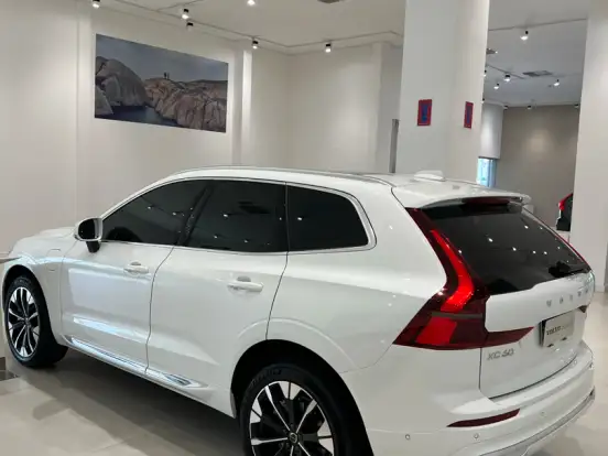 VOLVO-XC60-2.0 T8 PHEV ULTRA AWD GEARTRONIC VOLVO-XC60-2025