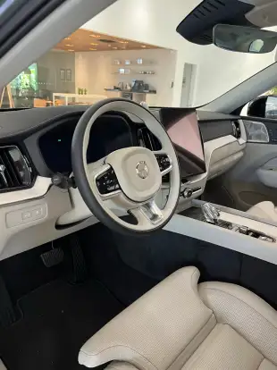 VOLVO-XC60-2026