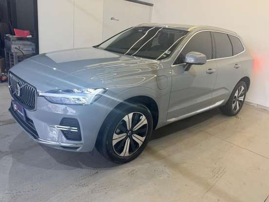 VOLVO-XC60-2024