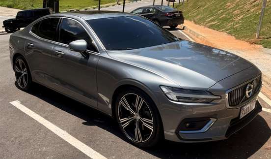 VOLVO-S60-2019
