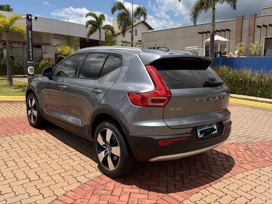 VOLVO-XC40-2.0 T5 GASOLINA MOMENTUM AWD GEARTRONIC VOLVO-XC40-2018