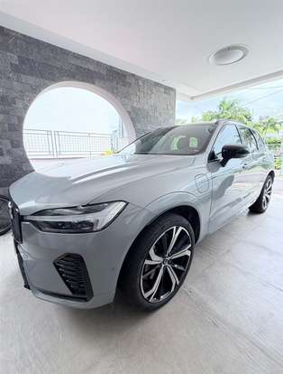 VOLVO-XC60-2024