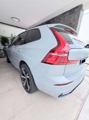 VOLVO-XC60-2024