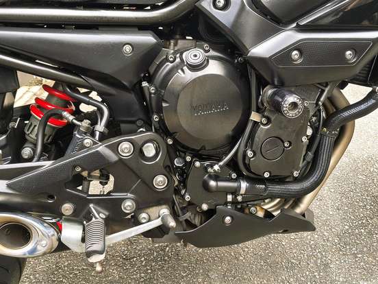 YAMAHA-XJ6 N YAMAHA-XJ6 N-2011