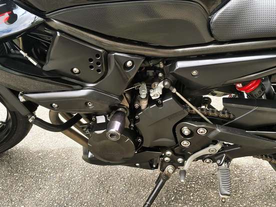 YAMAHA-XJ6 N YAMAHA-XJ6 N-2011