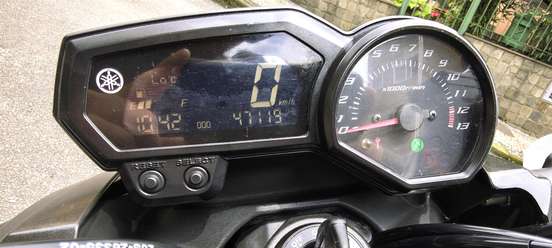 YAMAHA-XJ6 N-2011