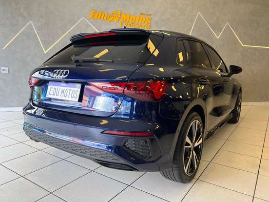 AUDI-A3-2021