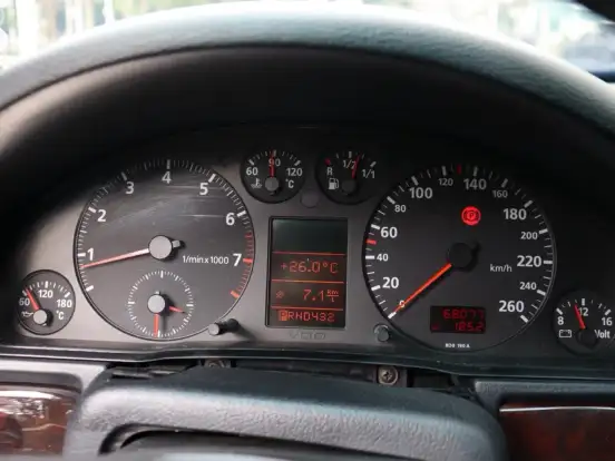 AUDI-A4-2.8 V6 30V GASOLINA 4P AUTOMÁTICO AUDI-A4-1995