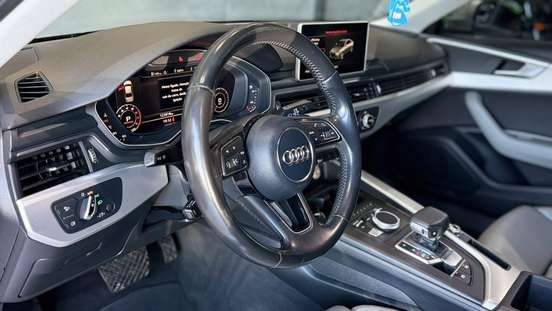 AUDI-A4-2016