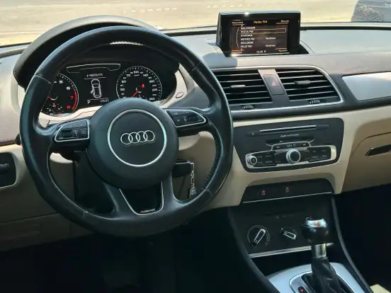 AUDI-Q3-2016