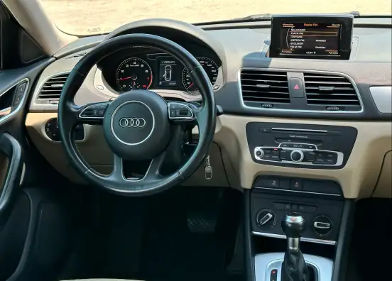 AUDI-Q3-2016
