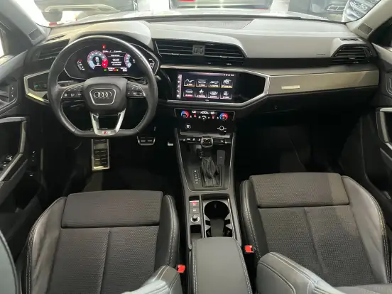 AUDI-Q3-2.0 40 TFSI GASOLINA PERFORMANCE BLACK QUATTRO TIPTRONIC AUDI-Q3-2023