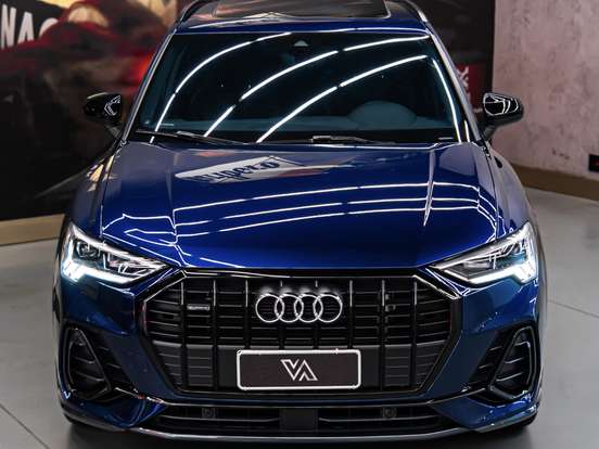 AUDI-Q3-2023