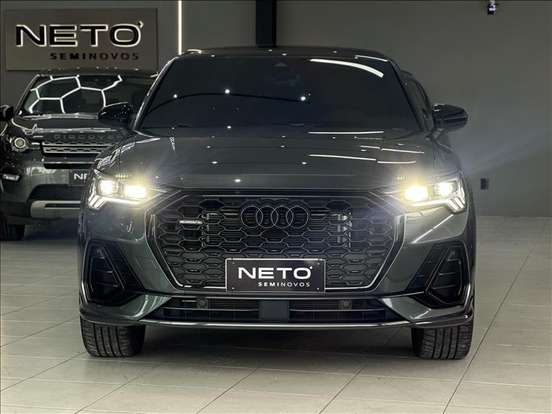 AUDI-Q3-2022