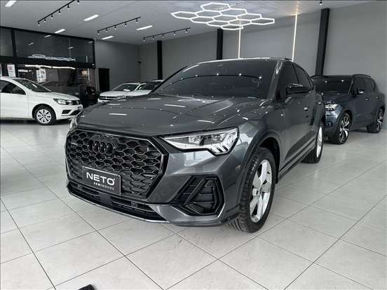 AUDI-Q3-2022