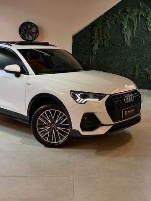 AUDI-Q3-2022