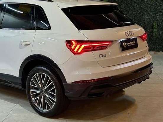 AUDI-Q3-2.0 40 TFSI GASOLINA PERFORMANCE BLACK QUATTRO TIPTRONIC AUDI-Q3-2022