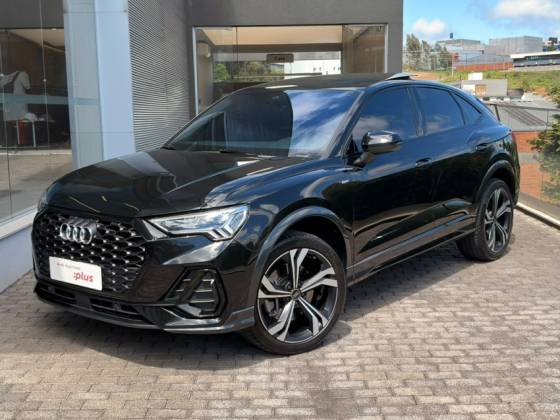 AUDI Q3 2.0 40 TFSI GASOLINA SPORTBACK PERFORMANCE BLACK QUATTRO TIPTRONIC