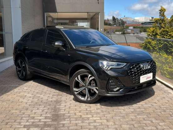 AUDI-Q3-2023