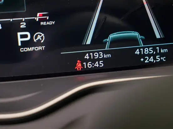 AUDI-Q5-2024
