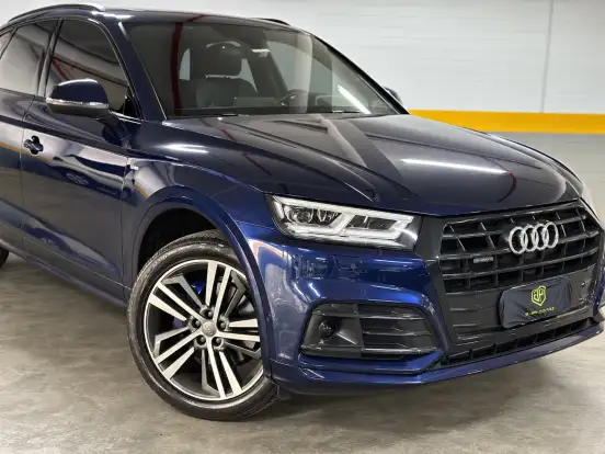 AUDI-Q5-2019