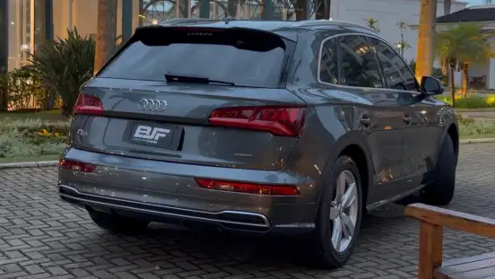 AUDI-Q5-2019