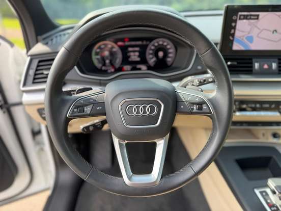 AUDI-Q5-2023
