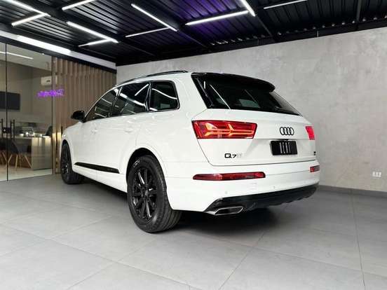 AUDI-Q7-3.0 TFSI AMBITION V6 24V GASOLINA 4P TIPTRONIC AUDI-Q7-2015