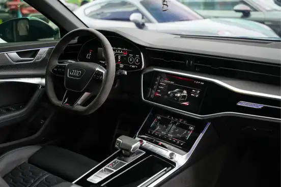 AUDI-RS6-2024