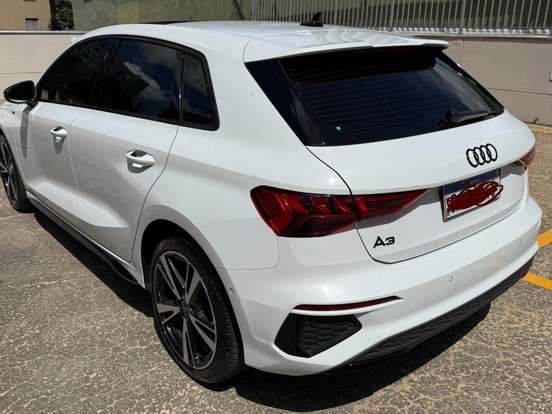AUDI-A3-2023