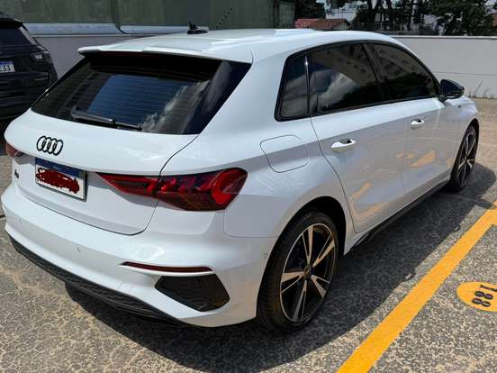 AUDI-A3-2023