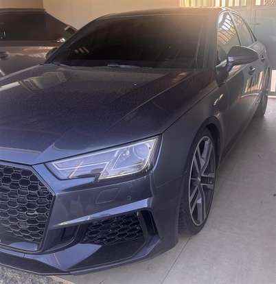 AUDI-A4-2018