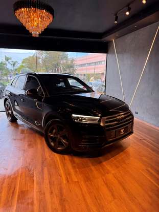 AUDI-Q5-2017