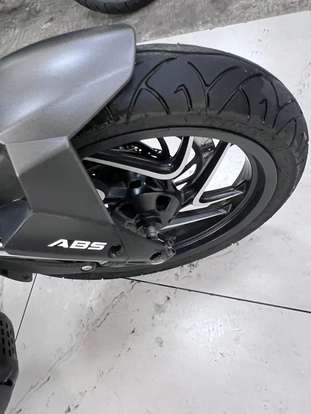 BAJAJ-DOMINAR 400-2023