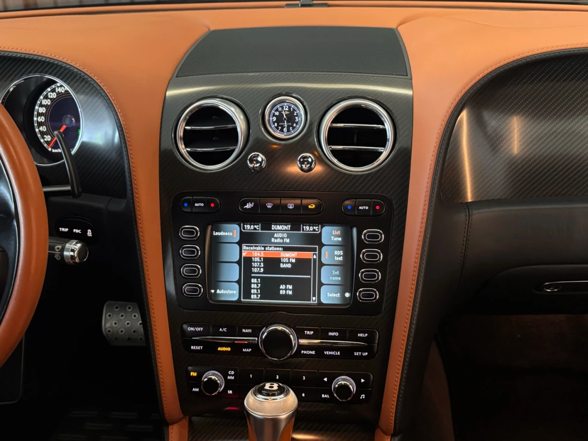 Bentley Continental — foto 16