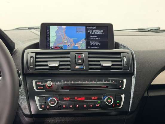 BMW-125i-2012
