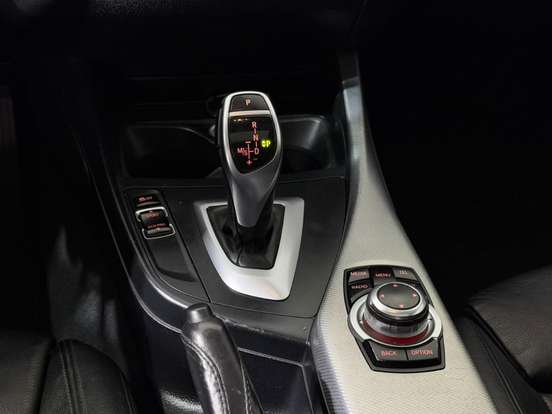 BMW-125i-2012