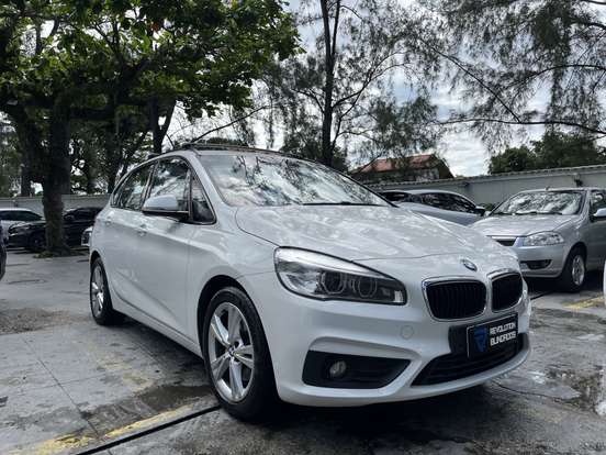 BMW-220i-2.0 CAT GP 16V TURBO ACTIVEFLEX 4P AUTOMÁTICO BMW-220i-2017