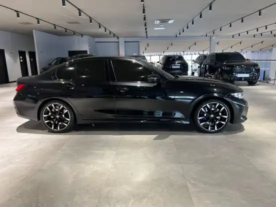 BMW-320i-2.0 16V TURBO FLEX M SPORT AUTOMÁTICO BMW-320i-2024