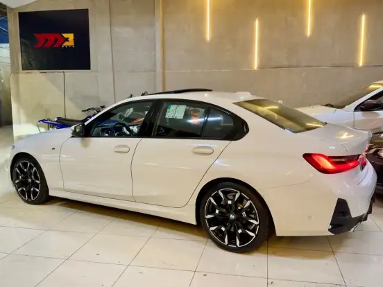 BMW-320i-2026