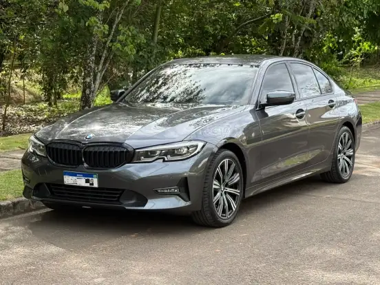 BMW-320i-2021