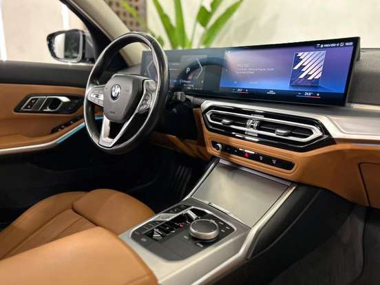BMW-320i-2.0 16V TURBO FLEX SPORT GP AUTOMÁTICO BMW-320i-2023